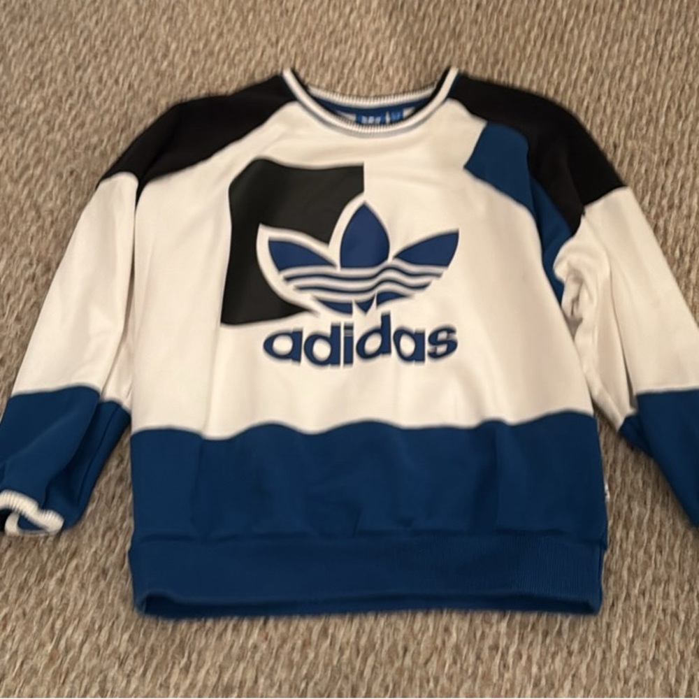 Adidas Pullover sweatshirt
